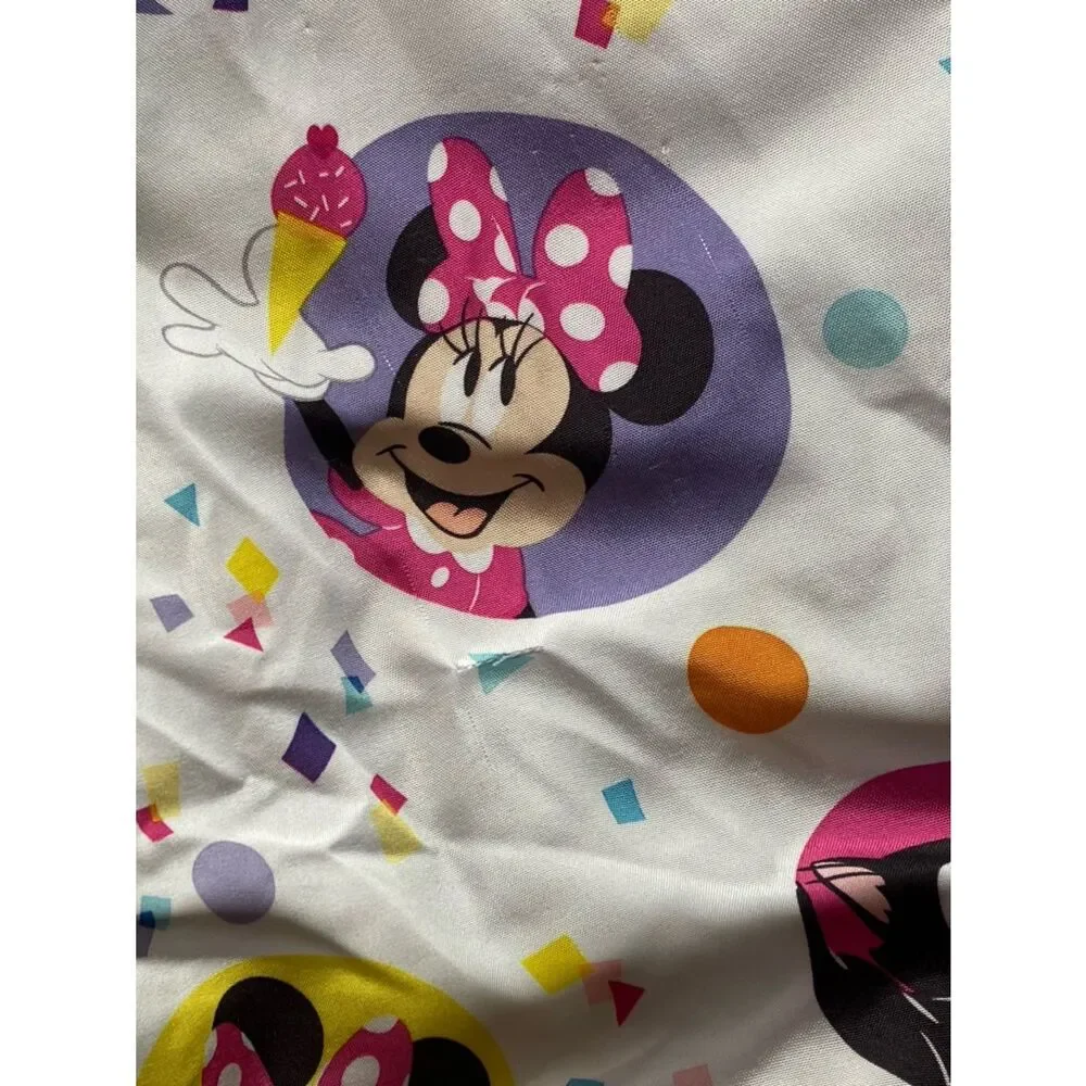 Disney Minnie Mouse Pink Polka Dot Reversible Comforter Toddler Size